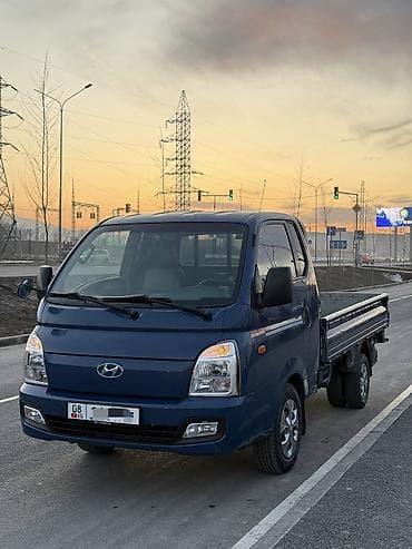 Hyundai Porter: 2020 г., 2.5 л, Механика, Дизель, Фургон at lalafo.kg Hyundai Porter: 2020 г., 2.5 л, Механика, Дизель, Фургон