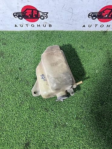 Бачок Toyota