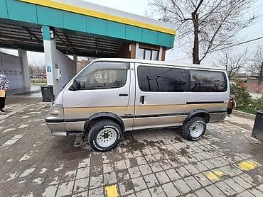 японский грузовик купить: Toyota Hiace: 1993 г., 3 л, Дизель, Минивэн — 2