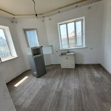пол дом раб городок: 177 м², 8 комнат, Забор, огорожен — 4