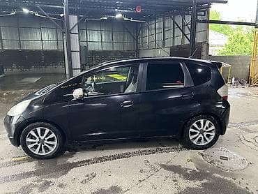 Унаа сатуу: Honda Jazz: 2009 г., 1.3 л, Робот, Бензин, Хетчбек — 4
