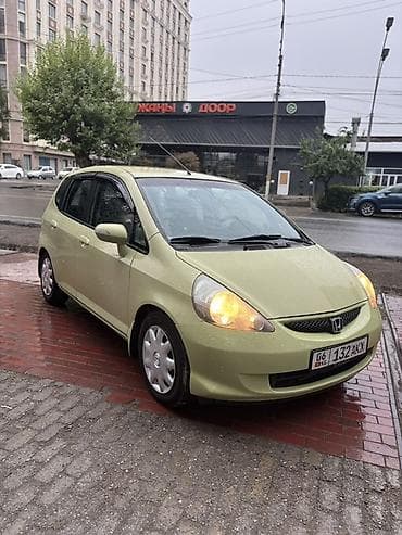kia rio 2000: Honda Fit: 2005 г., 1.4 л, Вариатор, Бензин, Хэтчбэк — 1