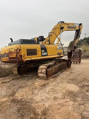 7a fe: Экскаватор, Komatsu, Гусеничный — 8