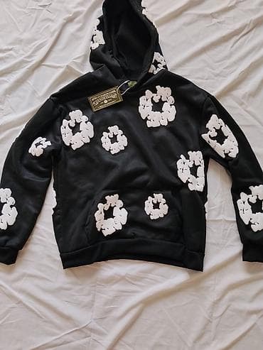 амор толстовка: Худи с капюшоном черного цвета с принтом белых графичных цветочных — 1