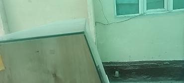 витрины мебель: Витрина для магазин, очень качественный толстые стекла целый без — 2