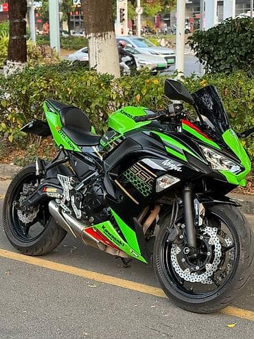 kawasaki vulcan: Спортбайк Kawasaki, 650 куб. см, Бензин, Взрослый — 1