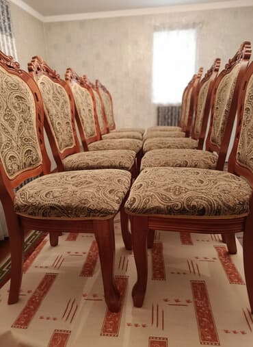 Стул для зала, Дерево