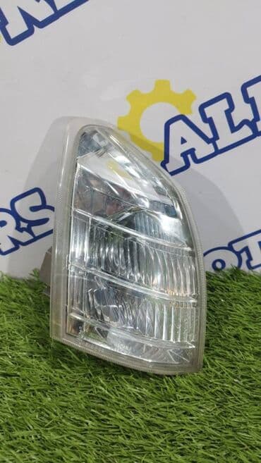 Правый поворотник Nissan Б/у, Оригинал