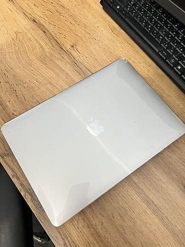 microsoft surface studio: MacBook Air 13" (модель A2179), цвет Silver. Характеристики: - — 8