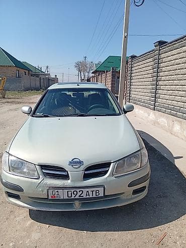 Nissan Almera: 2002 г., 1.6 л, Механика, Бензин, Хэтчбэк
