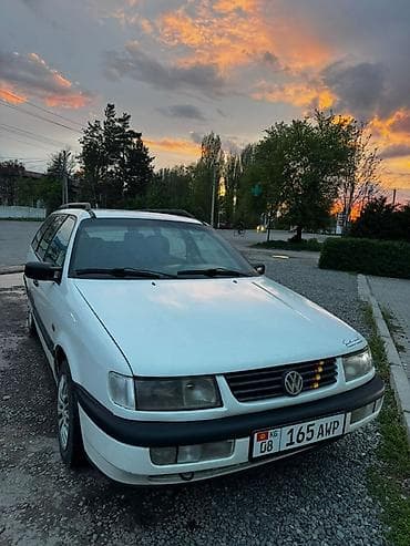 пл: Volkswagen Passat Variant: 1995 г., Универсал — 1