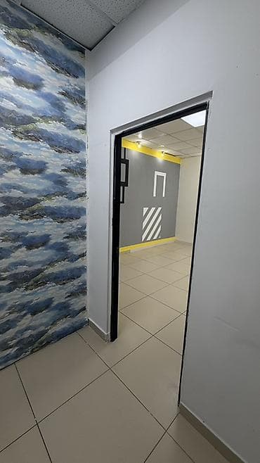 Коммерческая недвижимость: Сдается в аренду нежилое помещение открытой планировки. 50 м2 1линия — 3