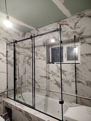 изготовление сейфов под заказ: Стеклянные душевые ограждения на заказ - Изготовление и монтаж — 5