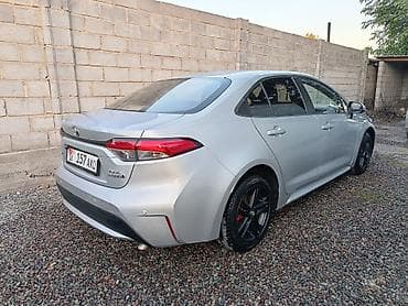 Продажа авто: Toyota Corolla: 2019 г., 1.8 л, Автомат, Гибрид, Седан — 2