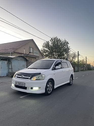 sp 4: Toyota Ipsum: 2003 г., 2.4 л, Автомат, Бензин, Минивэн — 10