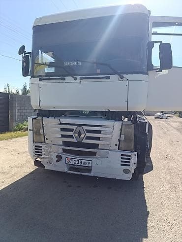 Тягач, Renault, 2005 г. at lalafo.kg Тягач, Renault, 2005 г.