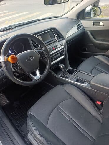 срочно продаю в связи с переездом: Hyundai Sonata: 2019 г., 2 л, Автомат, Газ, Седан — 5