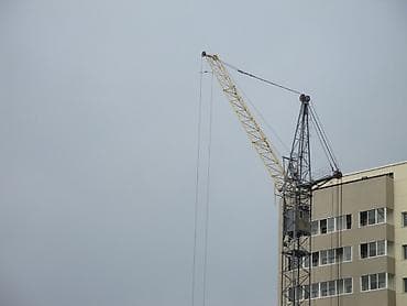 на стройку: КБ-405-2А — советский башенный кран (часто встречаются экземпляры — 2