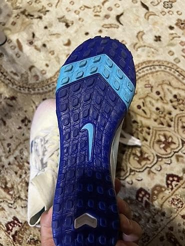 Спорт и хобби: Футбольные бутсы/сороконожки Nike Zoom (линейка Air Zoom).размер 39 - — 1