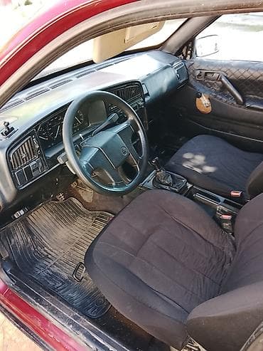 audi c4: Volkswagen Passat: 1989 г., Механика, Газ, Седан — 6