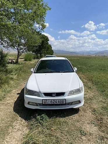 70 200: Honda Accord: 2001 г., 1.8 л, Автомат, Бензин, Седан — 4