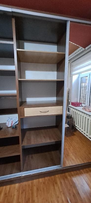 Шкафы: Шкаф-купе с зеркальной дверью - Три раздвижные двери: две в отделке — 2