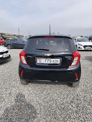 lada 2113: Chevrolet Spark: 2021 г., 1 л, Автомат, Бензин, Хэтчбэк — 3