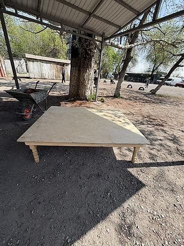 Низкая деревянная платформа/подмосток. - Материал: массив дерева