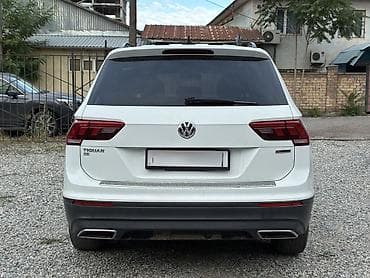 Volkswagen Tiguan: 2019 г., 2 л, Автомат, Бензин, Кроссовер — 6