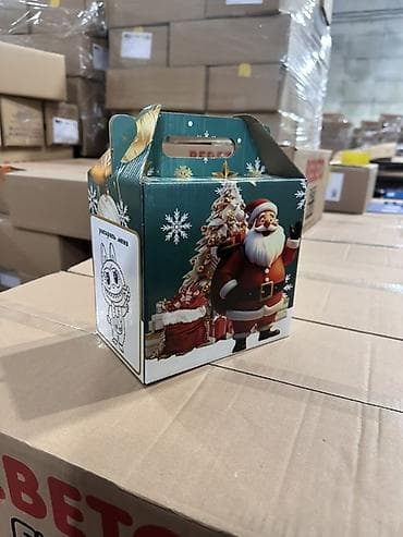 коробка для торта: Подарочные новогодние коробки с ручкой и раскраской на боковых гранях — 7