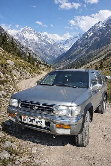 Унаа сатуу: Nissan Pathfinder: 1998 г., 3.3 л, Кол менен иштөөчү, Бензин, Жол тандабас — 1