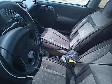 Volkswagen Golf: 1993 г., 1.6 л, Ручные, Бензин, Хэтчбэк at lalafo.kg Volkswagen Golf: 1993 г., 1.6 л, Ручные, Бензин, Хэтчбэк