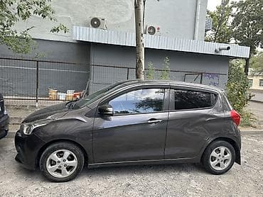 mini copper: Chevrolet Spark: 2016 г., Автомат, Бензин, Хэтчбэк — 3
