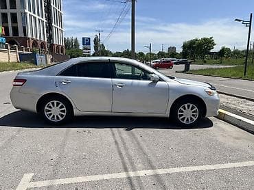 седан срочно продаю: Toyota Camry: 2009 г., 2.5 л, Автомат, Бензин, Седан — 3