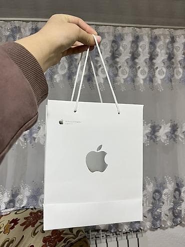 iphone се: IPhone 17 Pro, Б/у, 256 ГБ, Оранжевый, Зарядное устройство, Кабель, Коробка, 100 % — 1