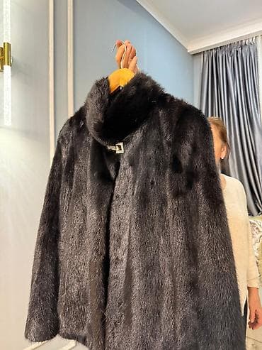 куртки дубленки: Шуба куртка белая дублёнка зелёная куртка -4000 черная дублёнка — 3