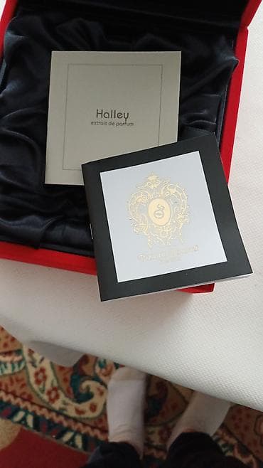 on cloud: Tiziana Terenzi Halley — extrait de parfum - Формат: экстракт парфюма — 4