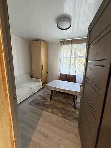 Кыймылсыз мүлк: 50 м², 2 бөлмө, Үй-бүлөлүүлөргө — 6