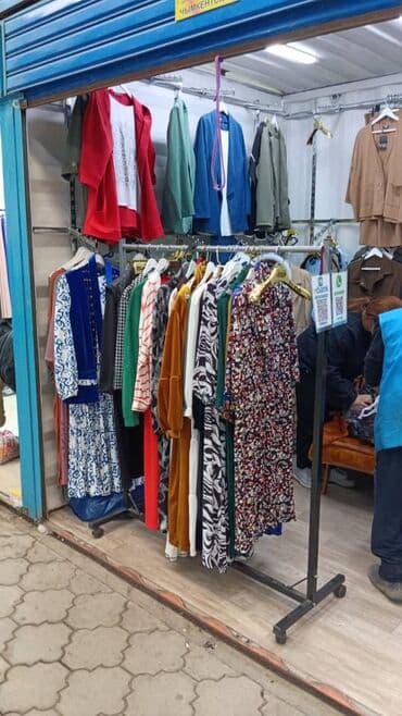 контейнерный дом: Продаю Торговый контейнер, Дордой рынок, 20 тонн — 1