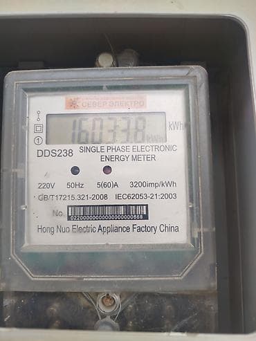 ef m: Lexus RX — интерьер премиального кроссовера - Салон: бежево‑серый — 5