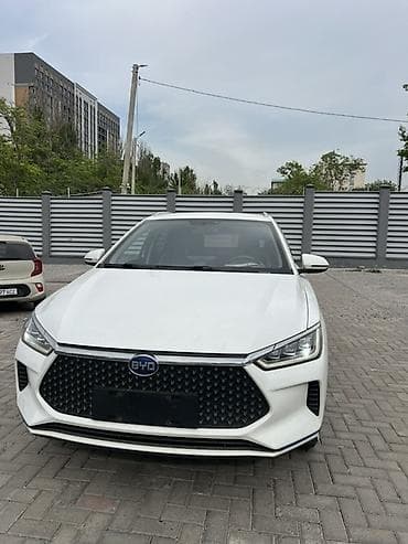 a2 group: BYD E2: 2021 г., Электромобиль, Седан — 3