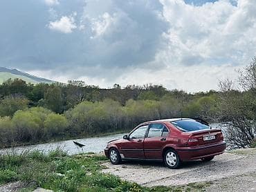 Honda Civic: 1998 г., 1.5 л, Механика, Седан — 2