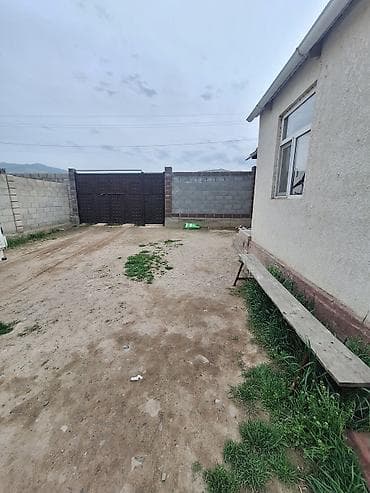 арка дома: Продаётся жилой дом с участком. Кара-жыгак Айылы Мектепке балабакчага — 3