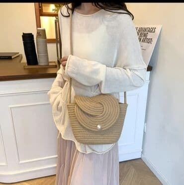 сумка для беременных: Продаю сумки: 1. Коричневая. Размер 32х25. В комплекте длинный — 7