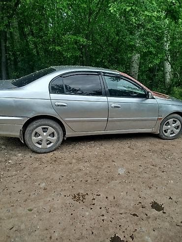 скласс: Toyota Avensis: 2001 г., 2 л, Механика, Дизель, Седан — 3