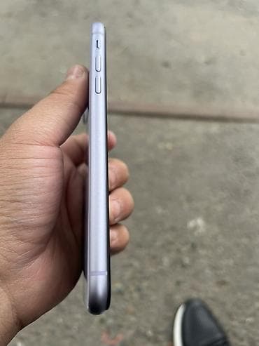 ipad 8 generation: IPhone 11, Б/у, 128 ГБ, Кабель, 72 % — 3