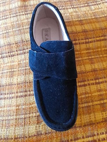 Мокасины и лоферы: Мужские туфли, 42, Новый, цвет - Черный — 1