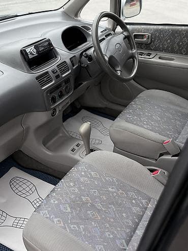 Toyota: Toyota Corolla Spacio: 1999 г., 1.6 л, Автомат, Бензин, Хэтчбэк — 4