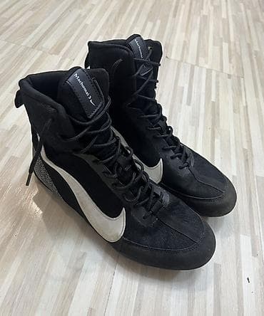 Боксерски Nike Machomai 3 - Одевал 2-3 раза Продаю так как не