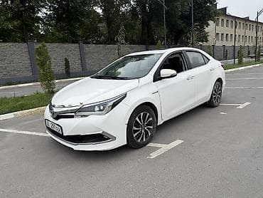 corolla: Toyota Corolla: 2018 г., 1.8 л, Автомат, Гибрид, Седан — 2